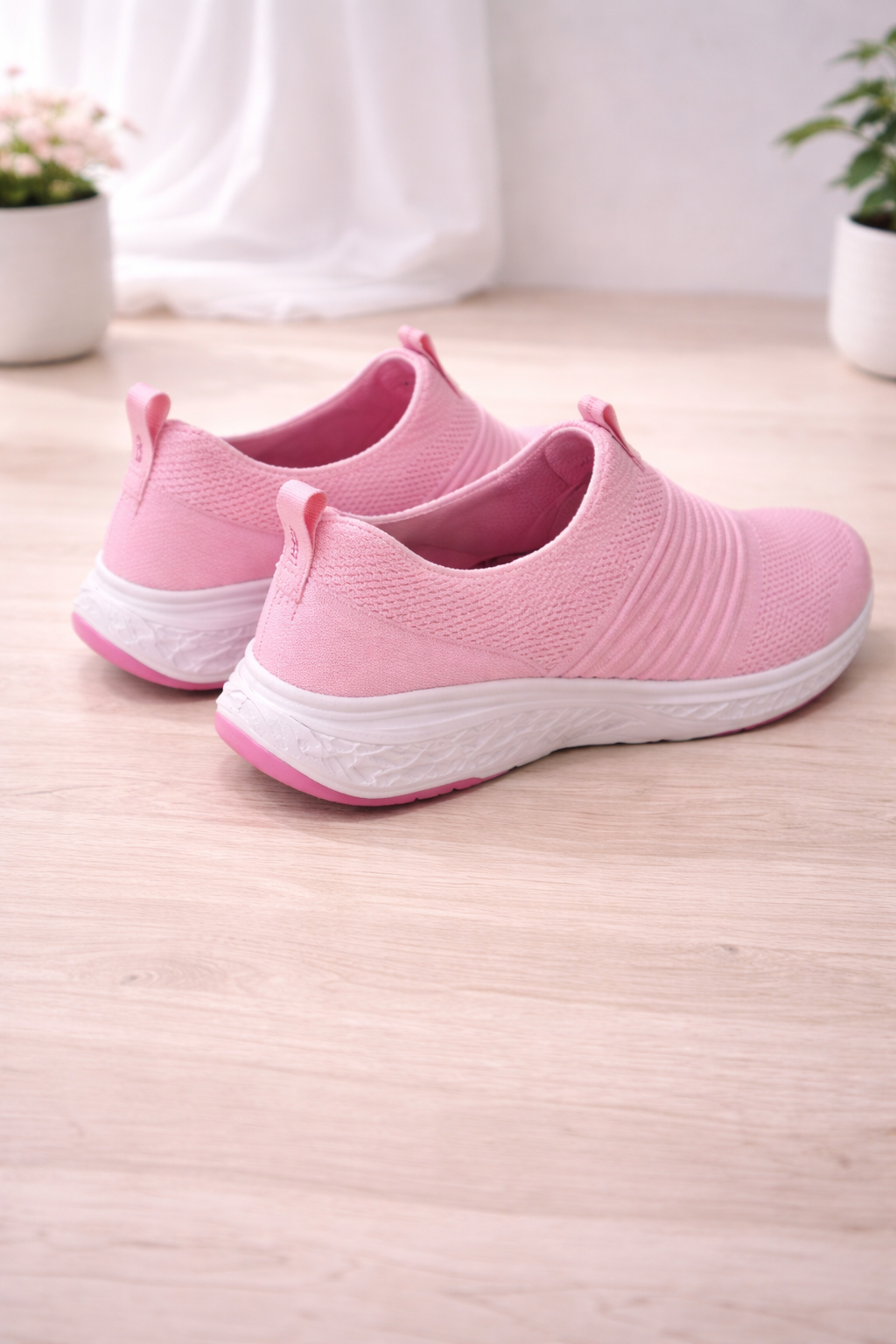 Skechers: Girls Pink
