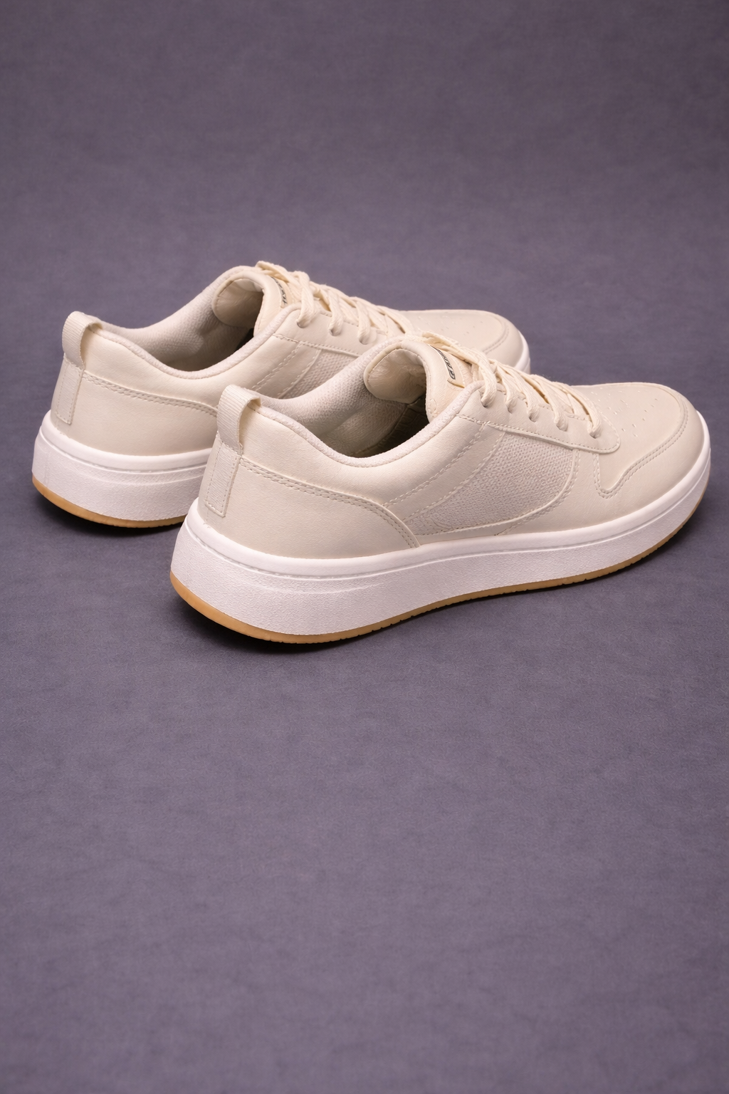 Skechers: Boys Cream white