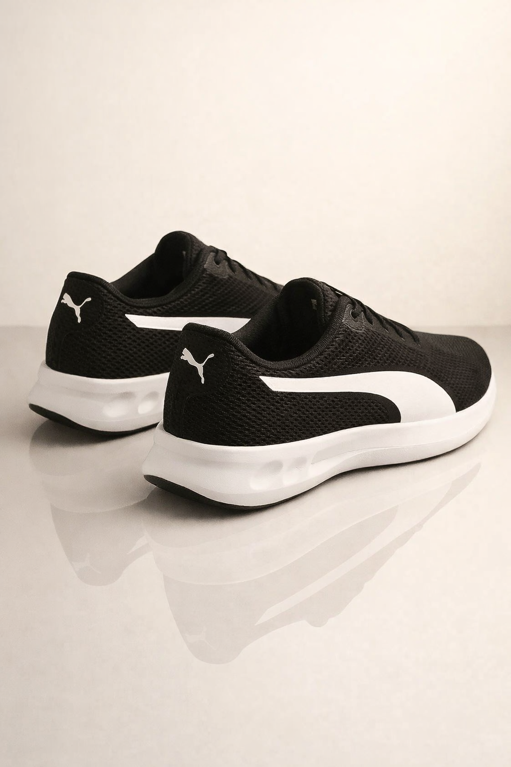 Puma: Classic Black