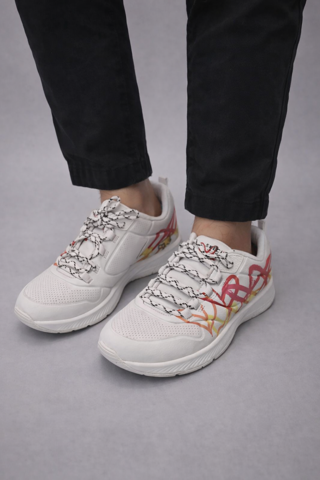 Skechers: Boys heart white