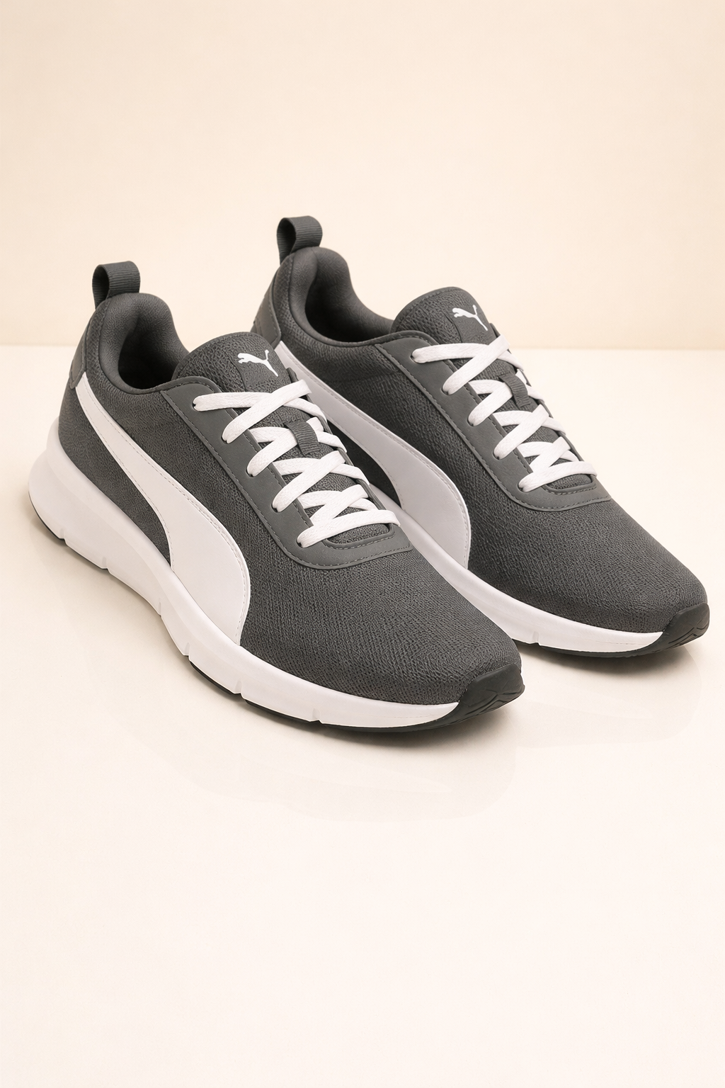 Puma: Light Grey