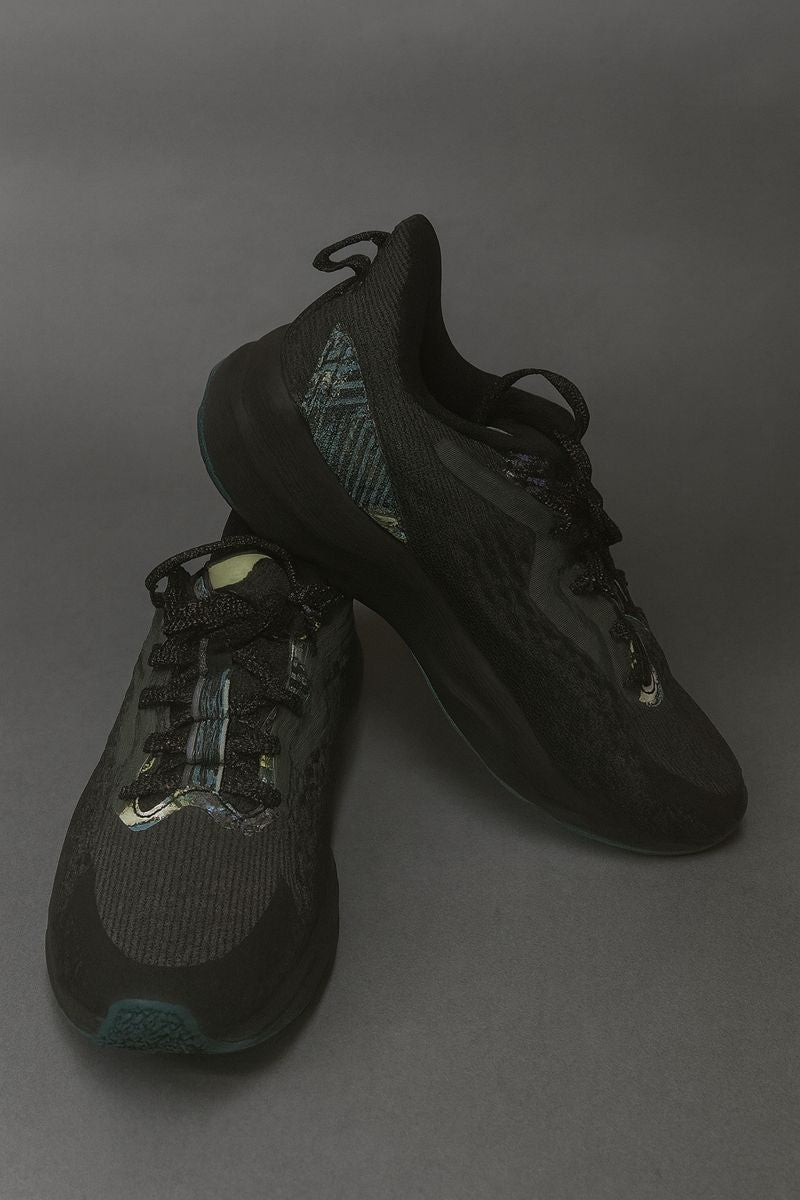 Xtep: Mix-Black shade