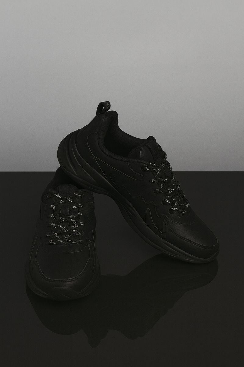 Xtep: Royal black 02