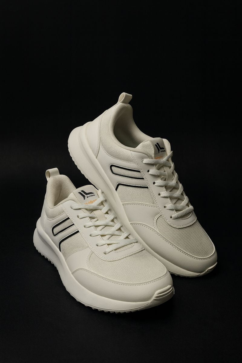 Xtep: golden white
