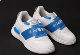 Xtep: White and sky