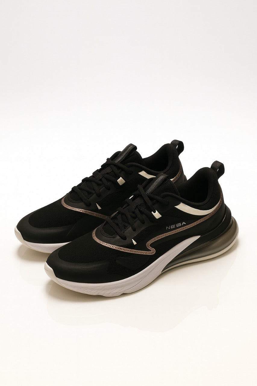 Xtep: Black and brown