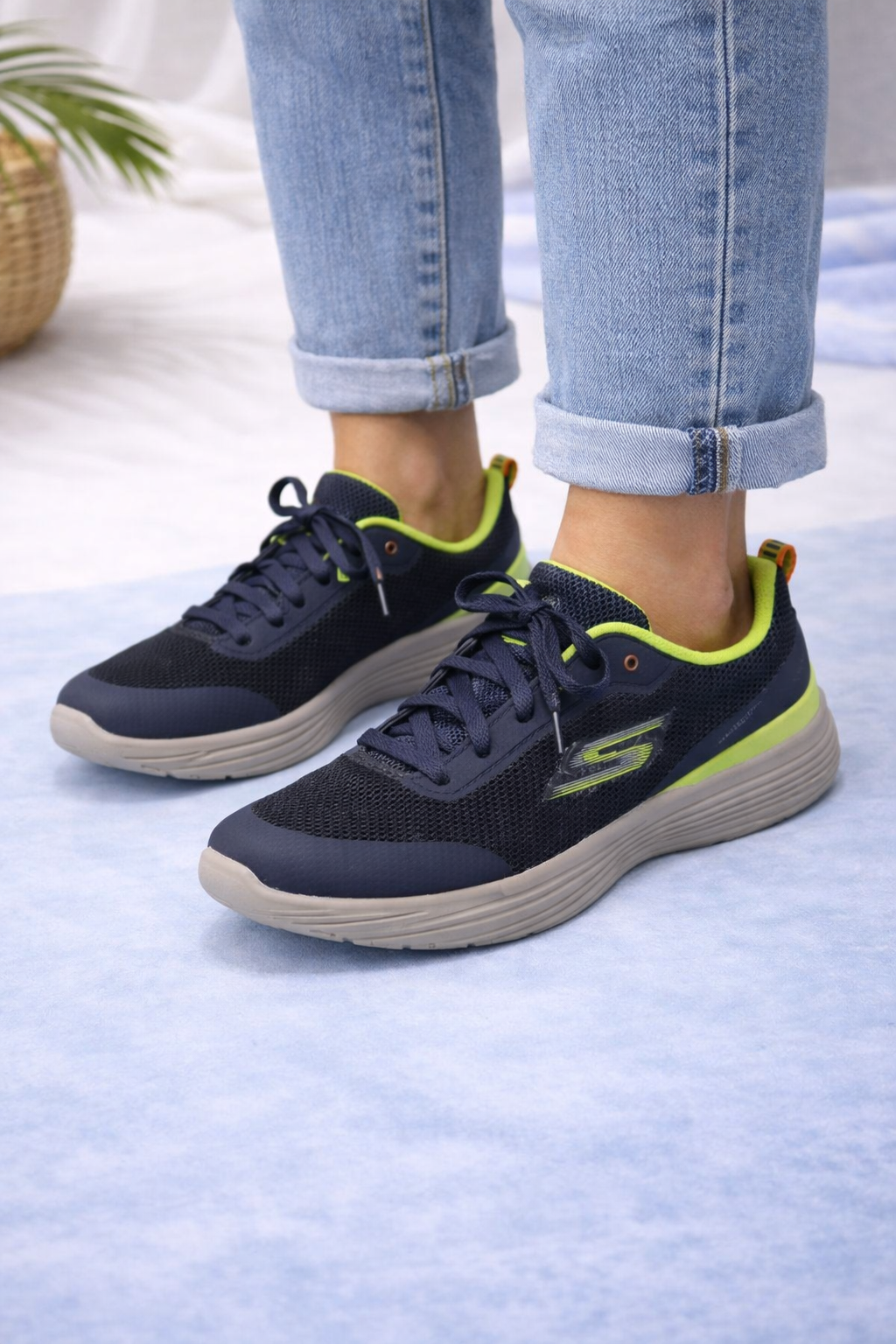 Skechers: Boys Neon blue