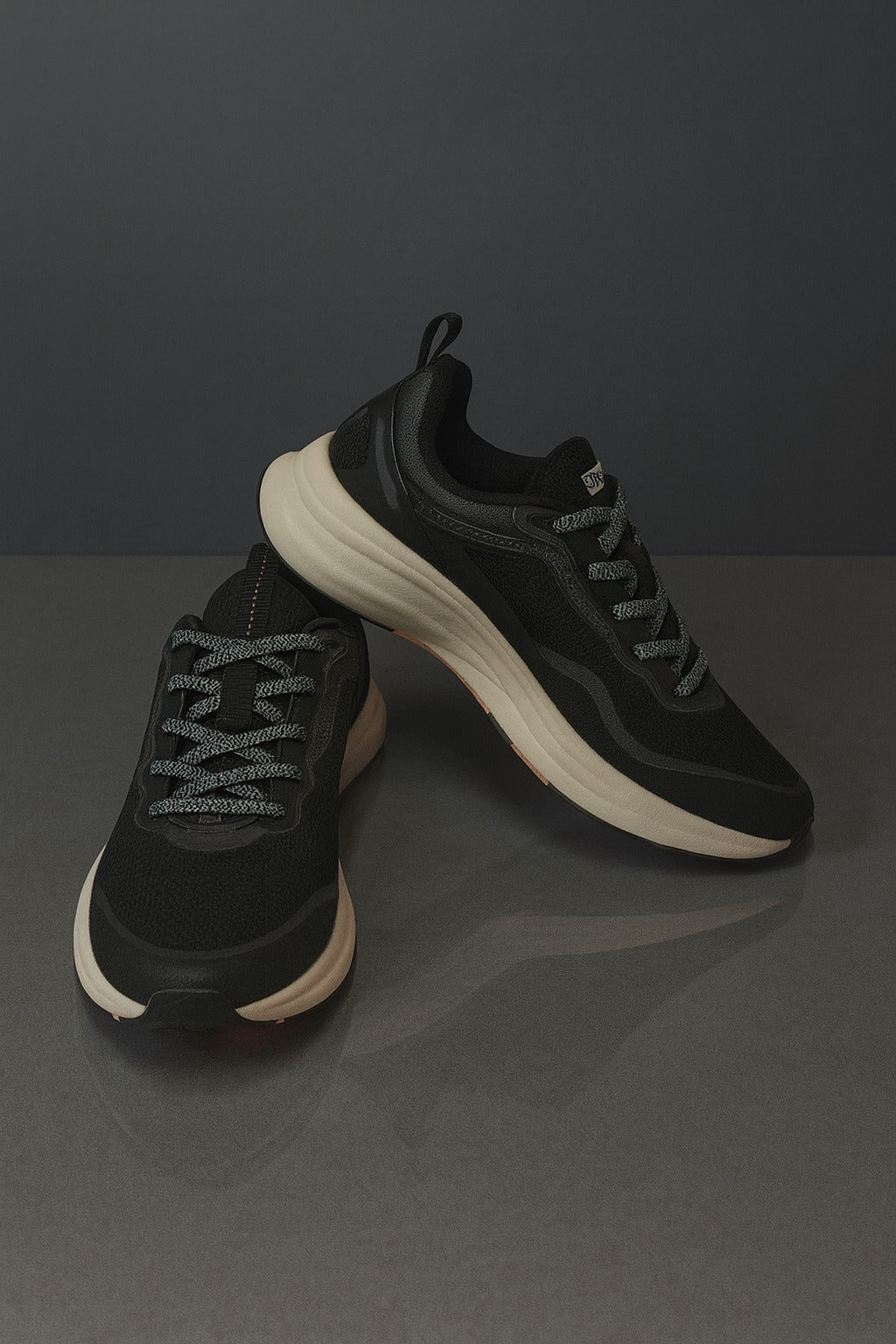 Xtep: Shades of black