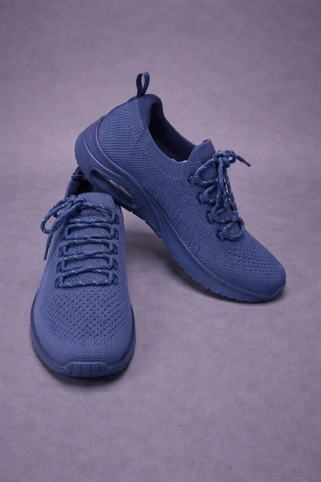 Skechers: Sporty blue