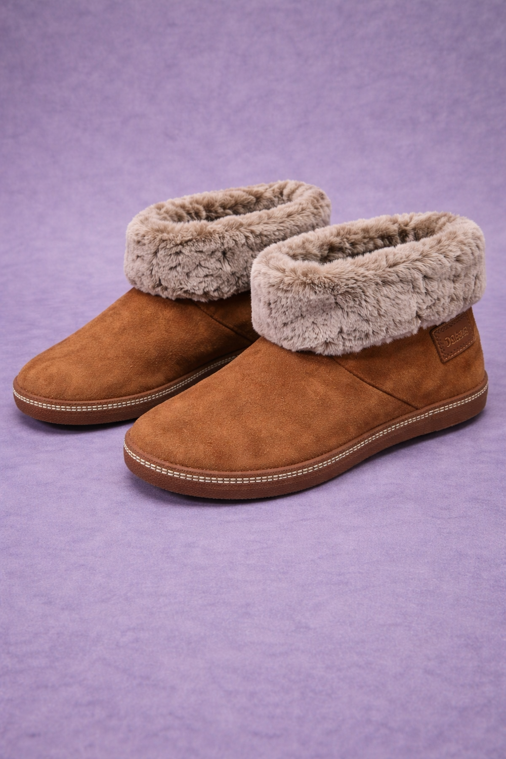 Skechers: Brown boots