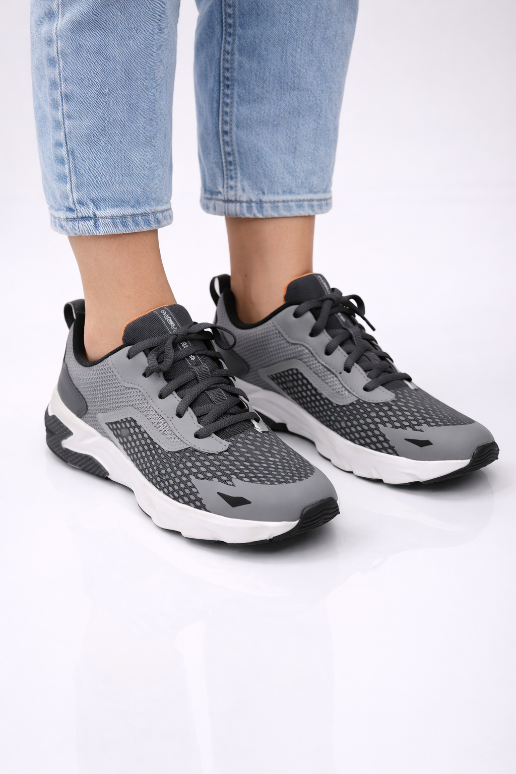 Skechers: Boys Grey-black