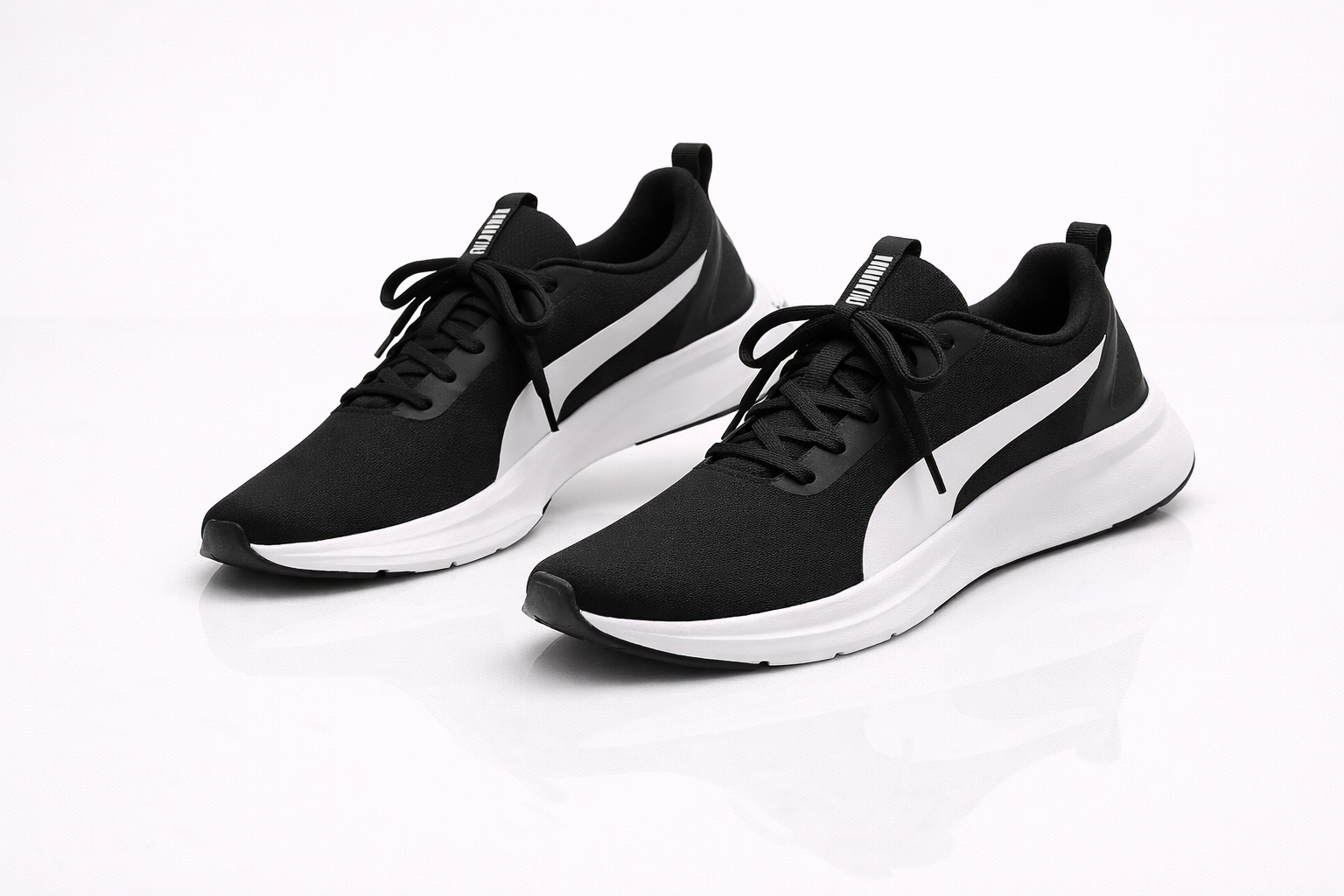 Puma: Black with White sole