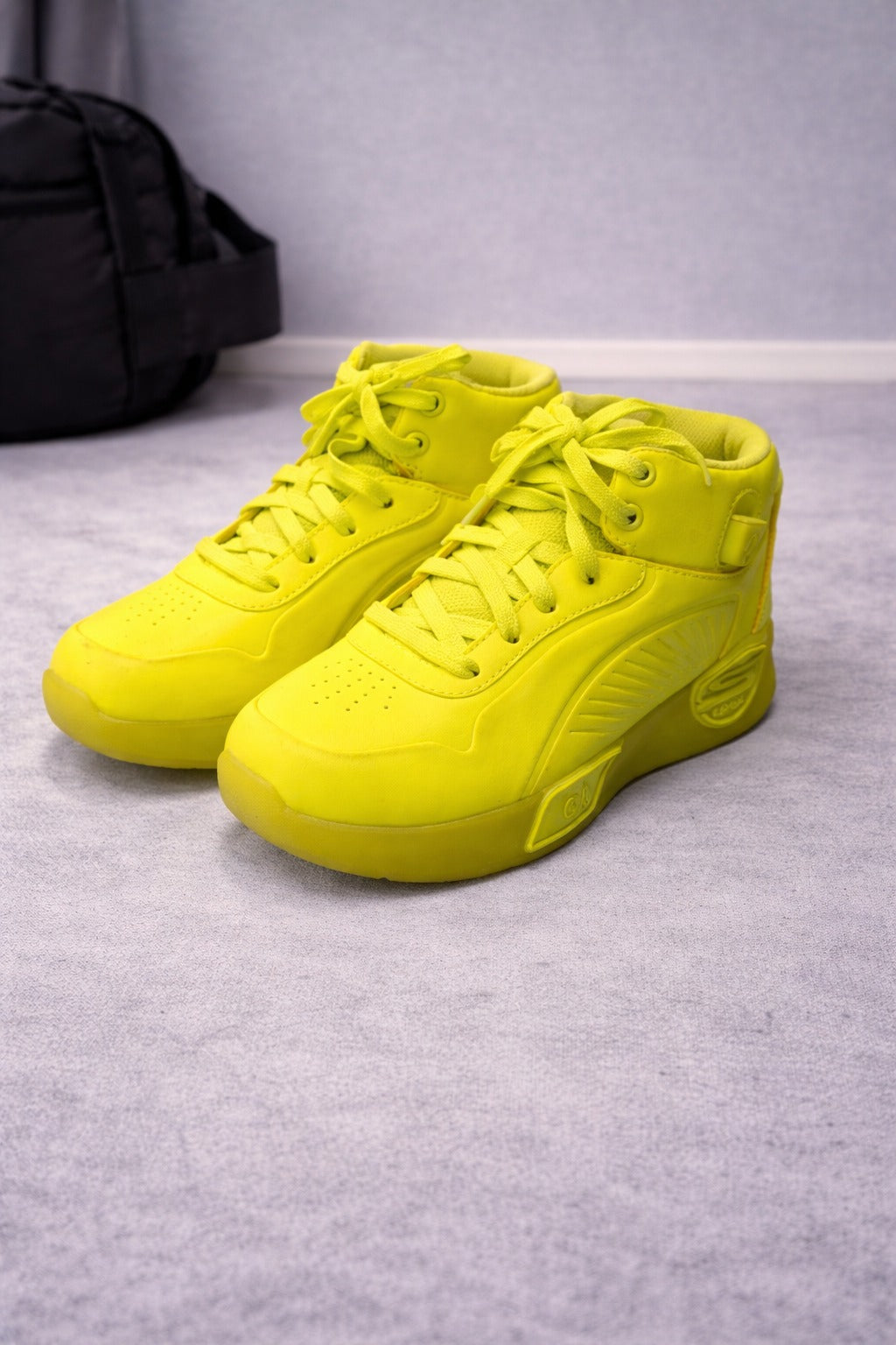 Skechers: Boys lemon shade