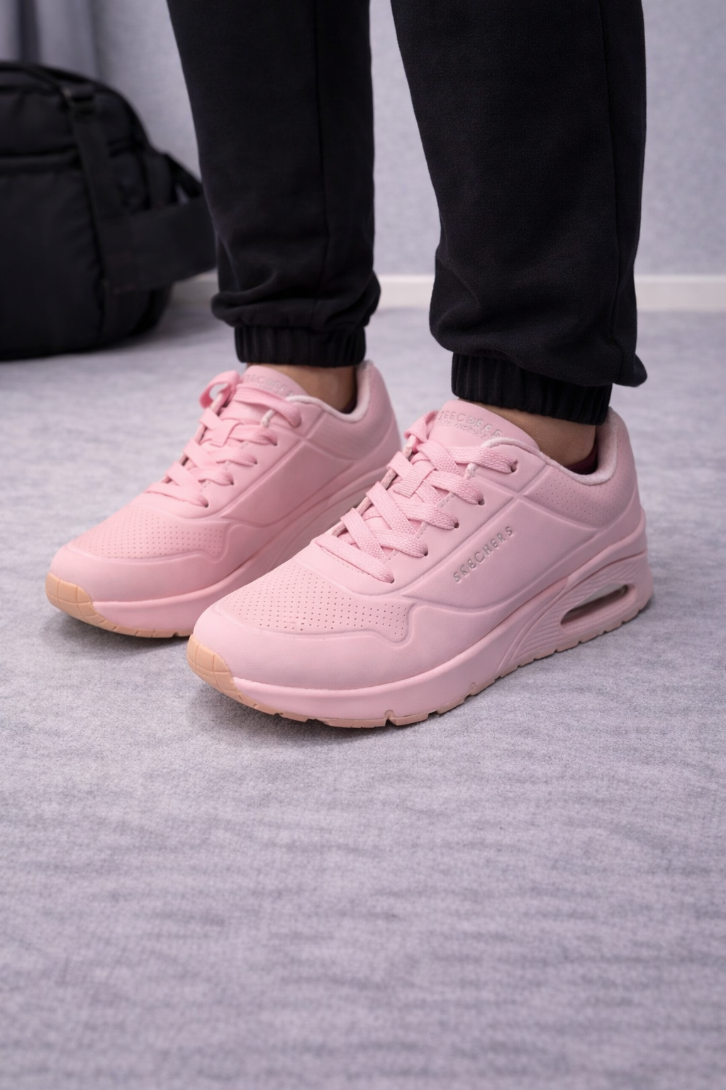 Skechers: Girls matte pink