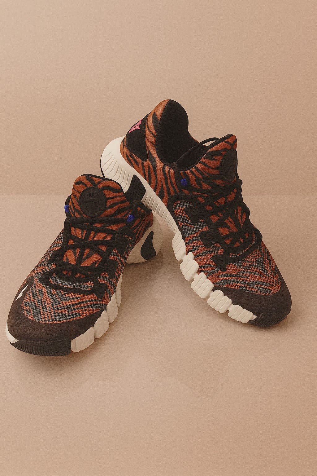 Nike : Patterned orange