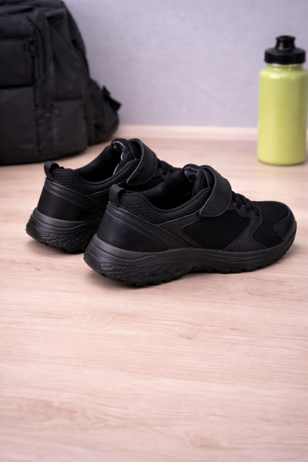 Skechers: Kids black
