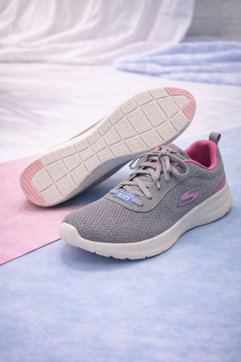 Skechers: Gray-Hot pink