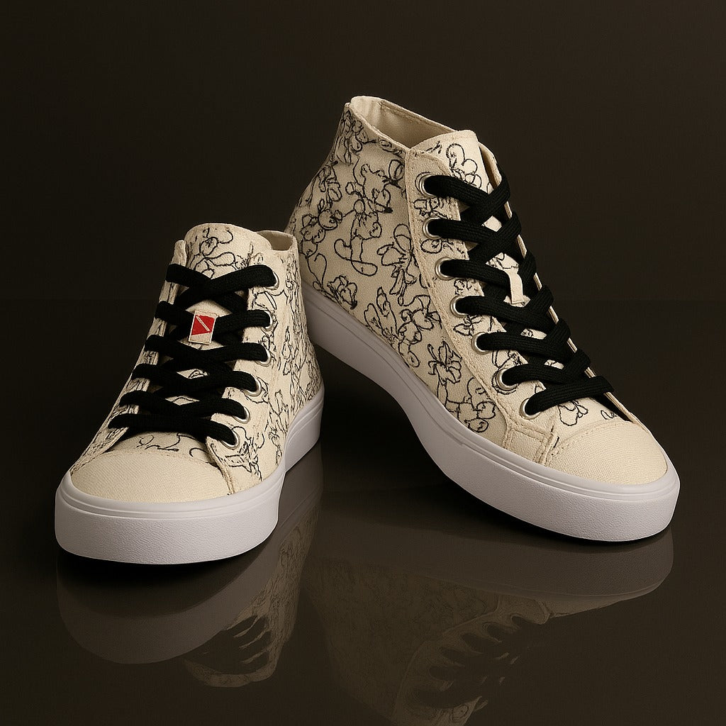 Xtep: Creamish color