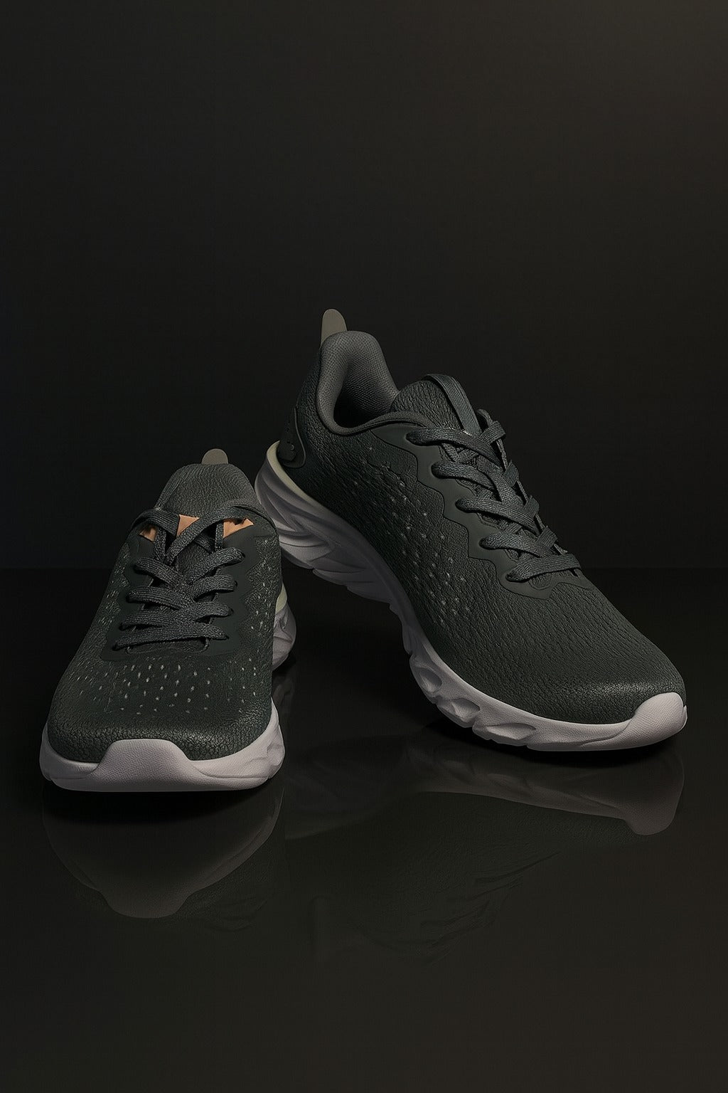 Xtep: Greenish Black