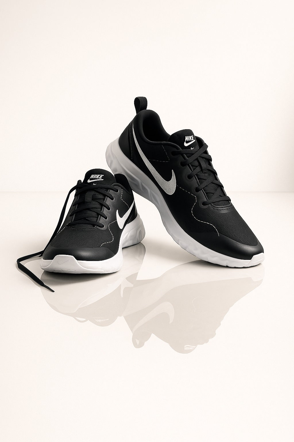 Nike : White on black