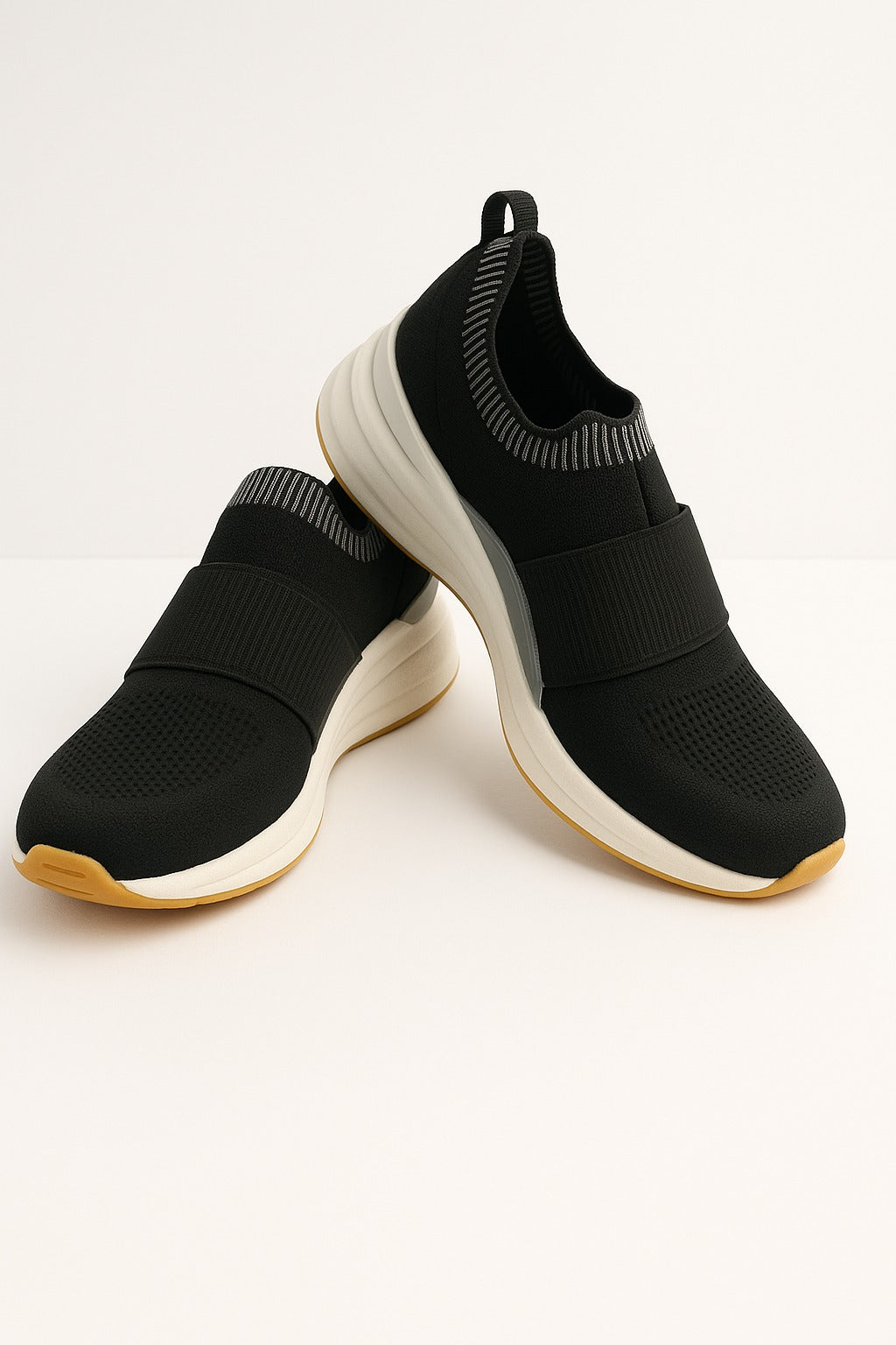 Skechers: Classy black