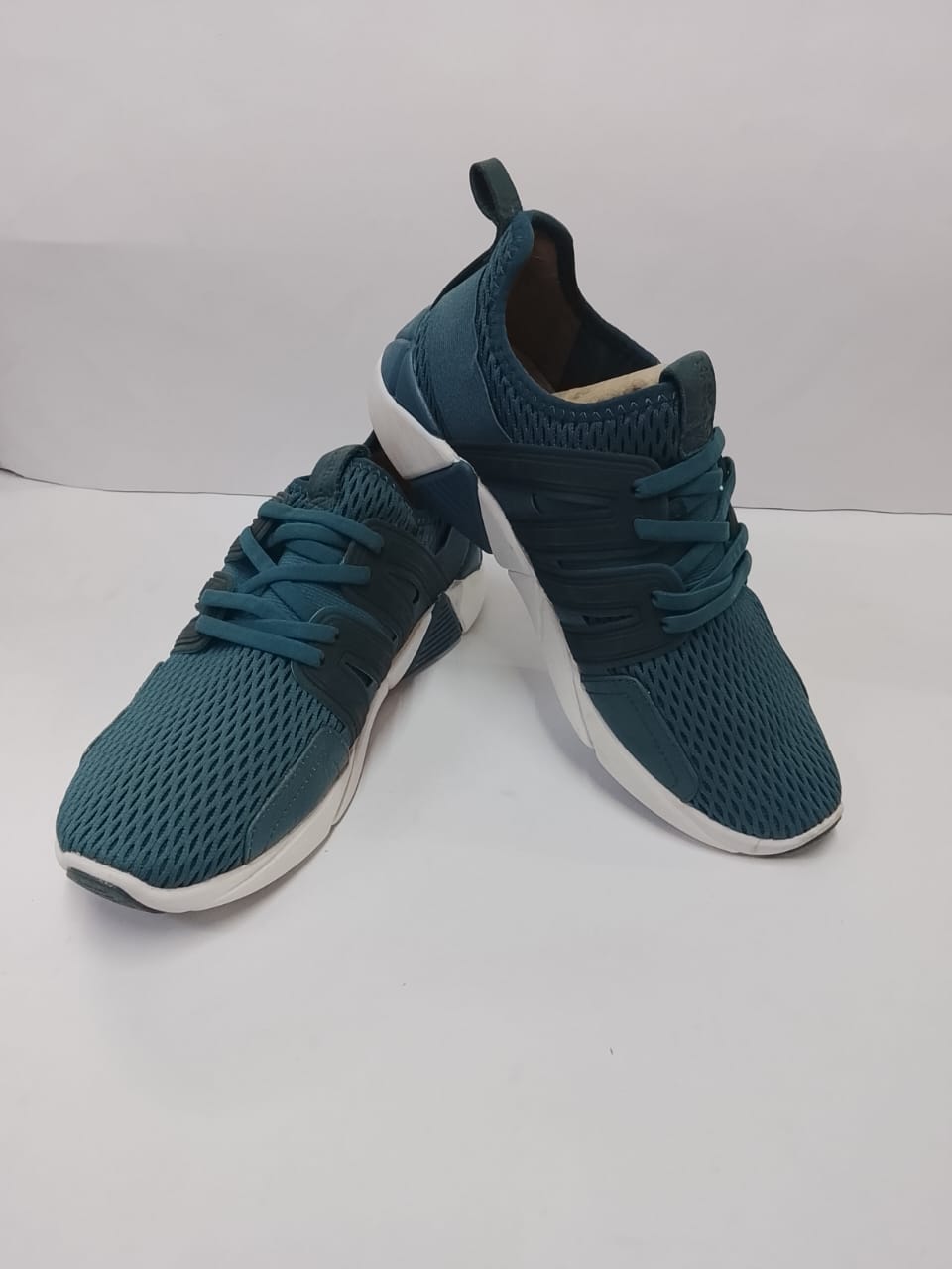 Skechers: Dark green