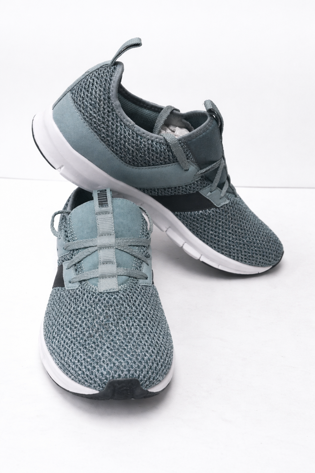 Puma: Grey Geometric pattern