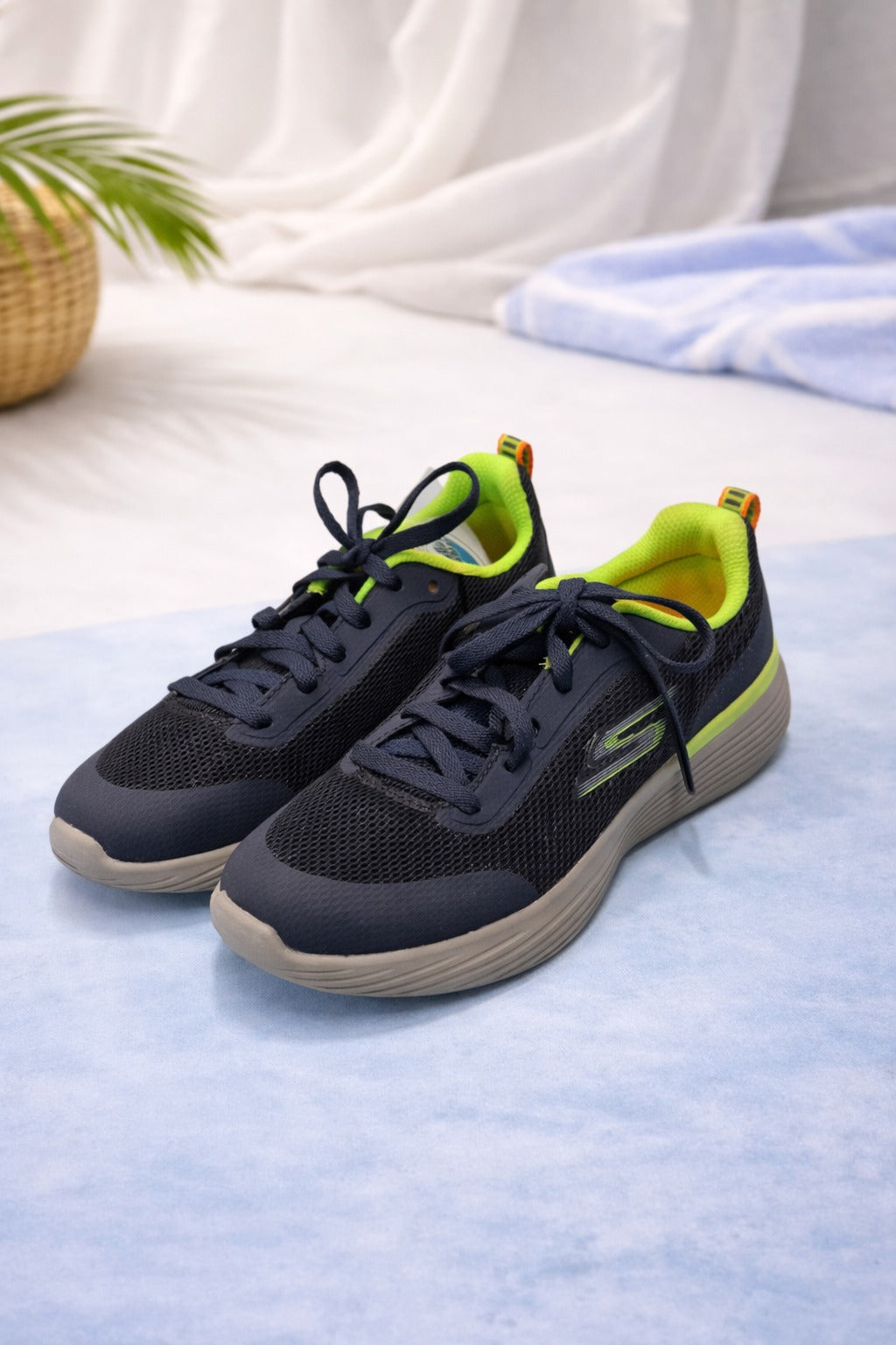 Skechers: Boys Neon blue