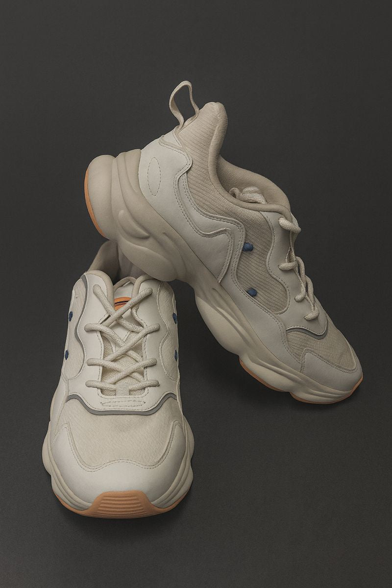 Xtep: beautiful peach