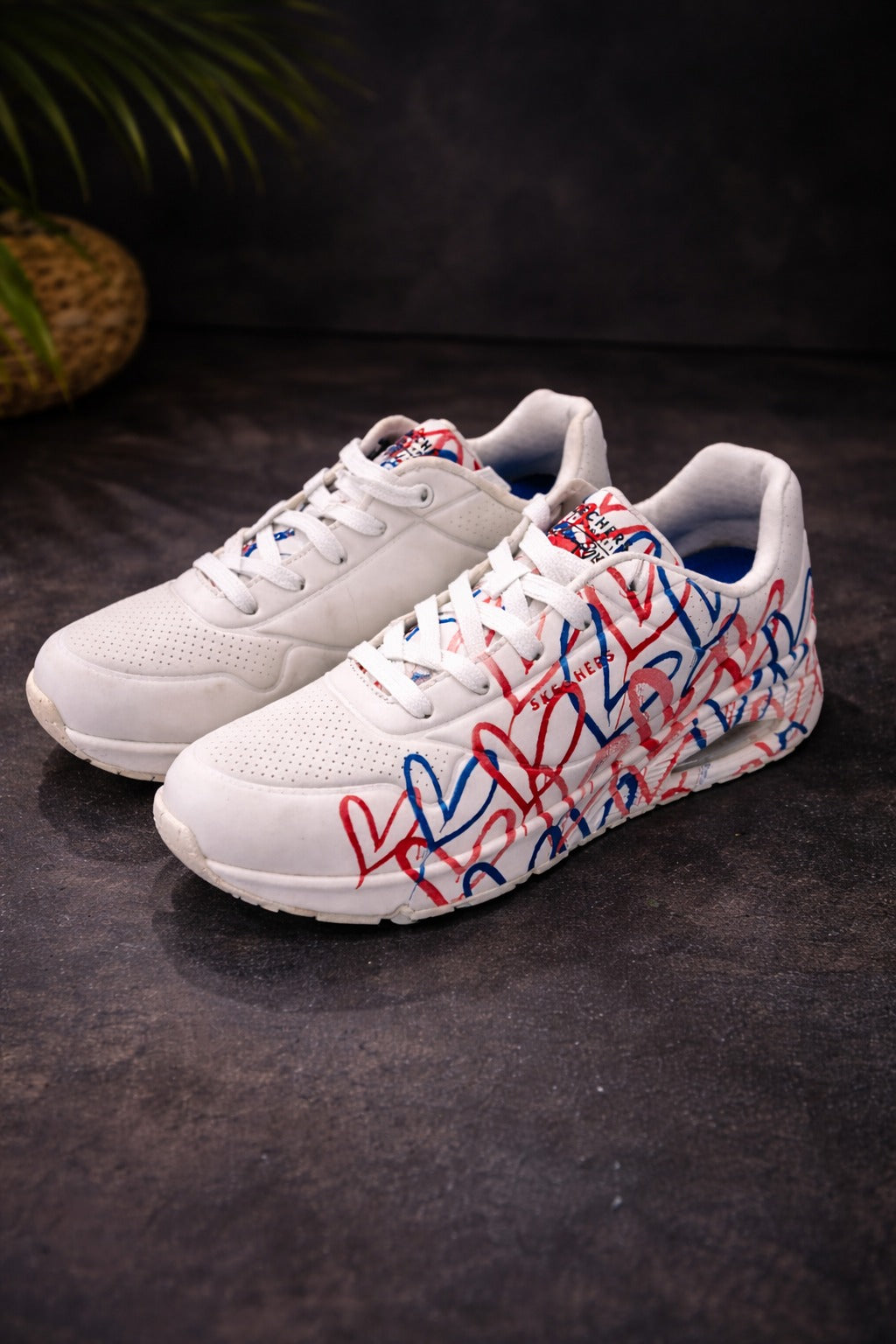 Skechers: Hearty white