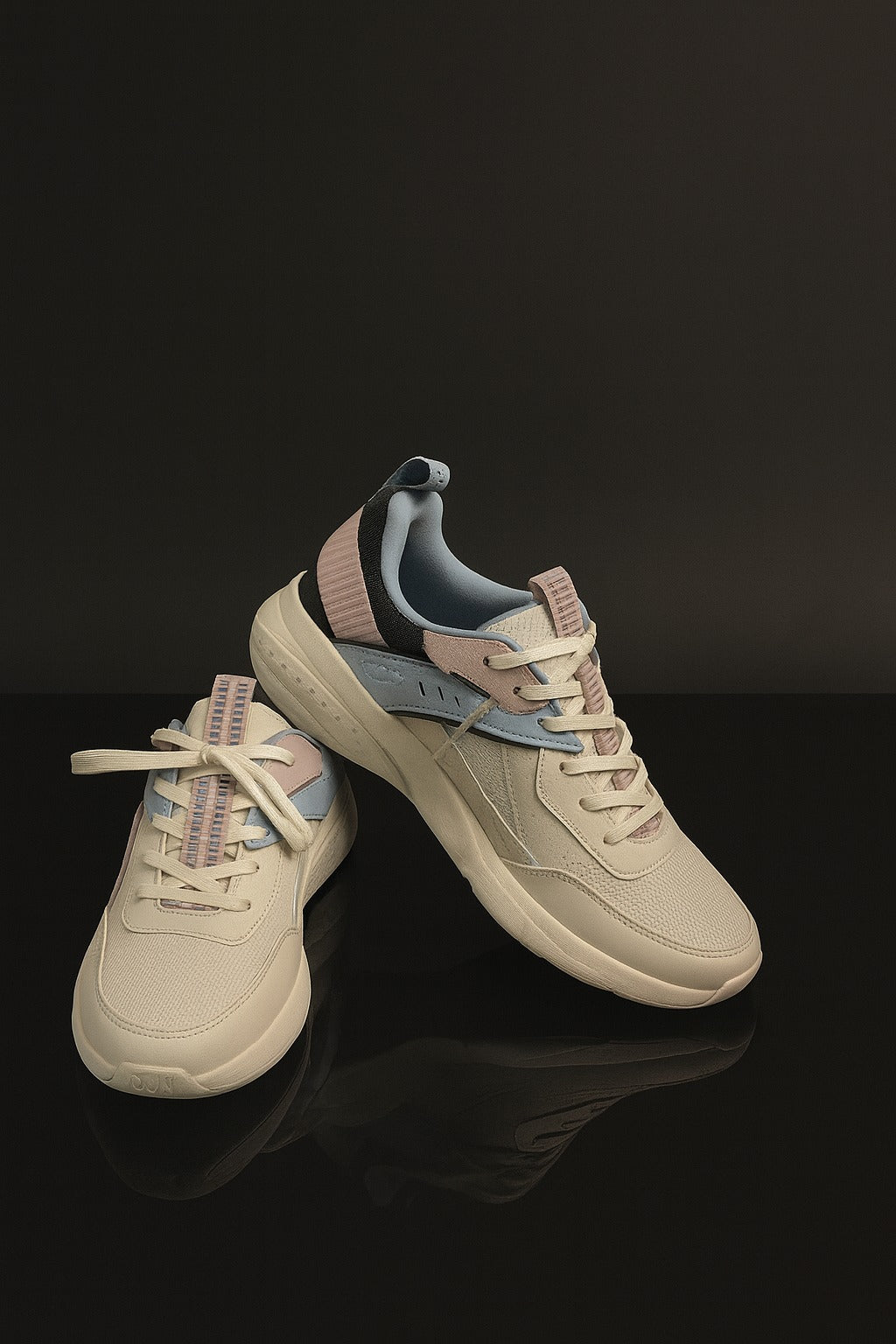 Xtep: White-Powder Blue