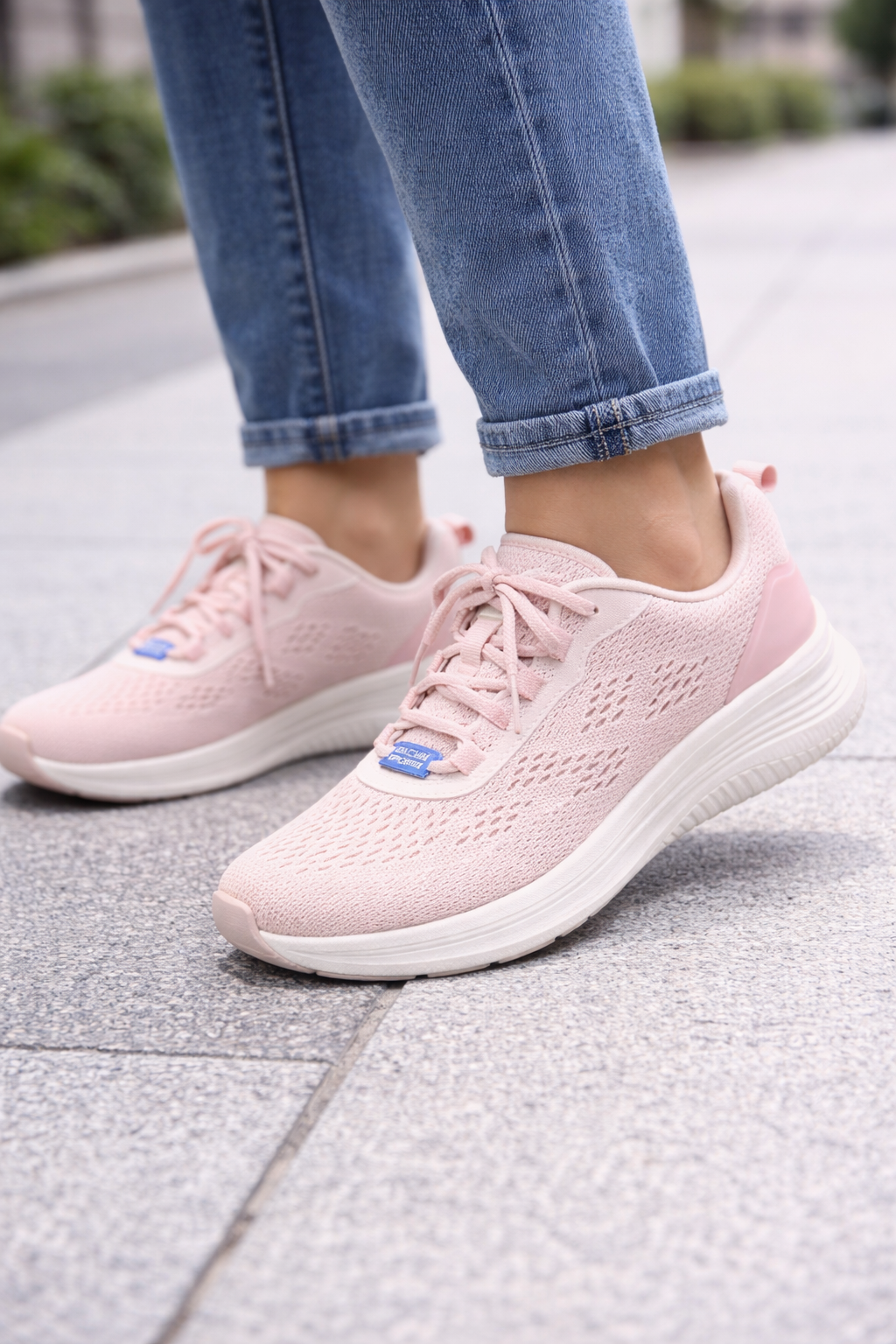 Skechers: Hot peach