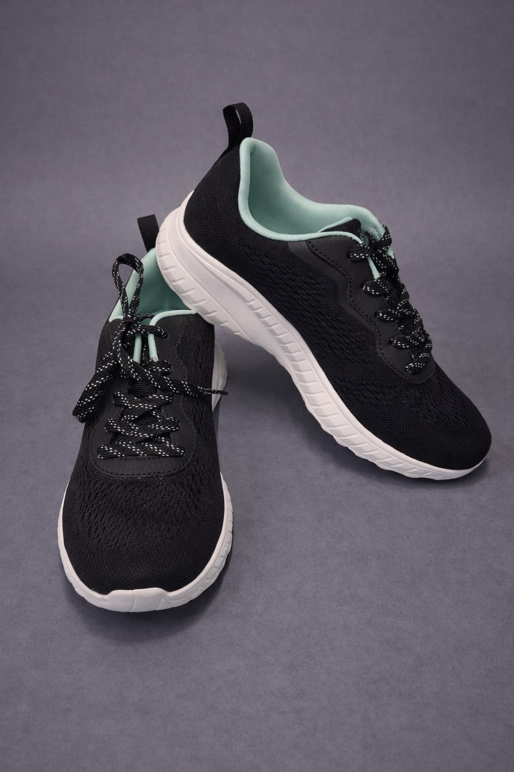 Skechers: Baby black