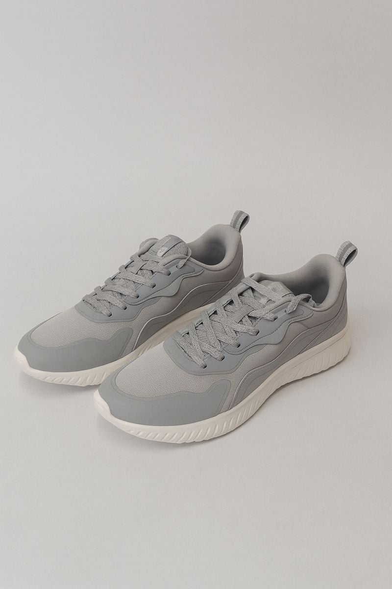 Xtep: Light Grey