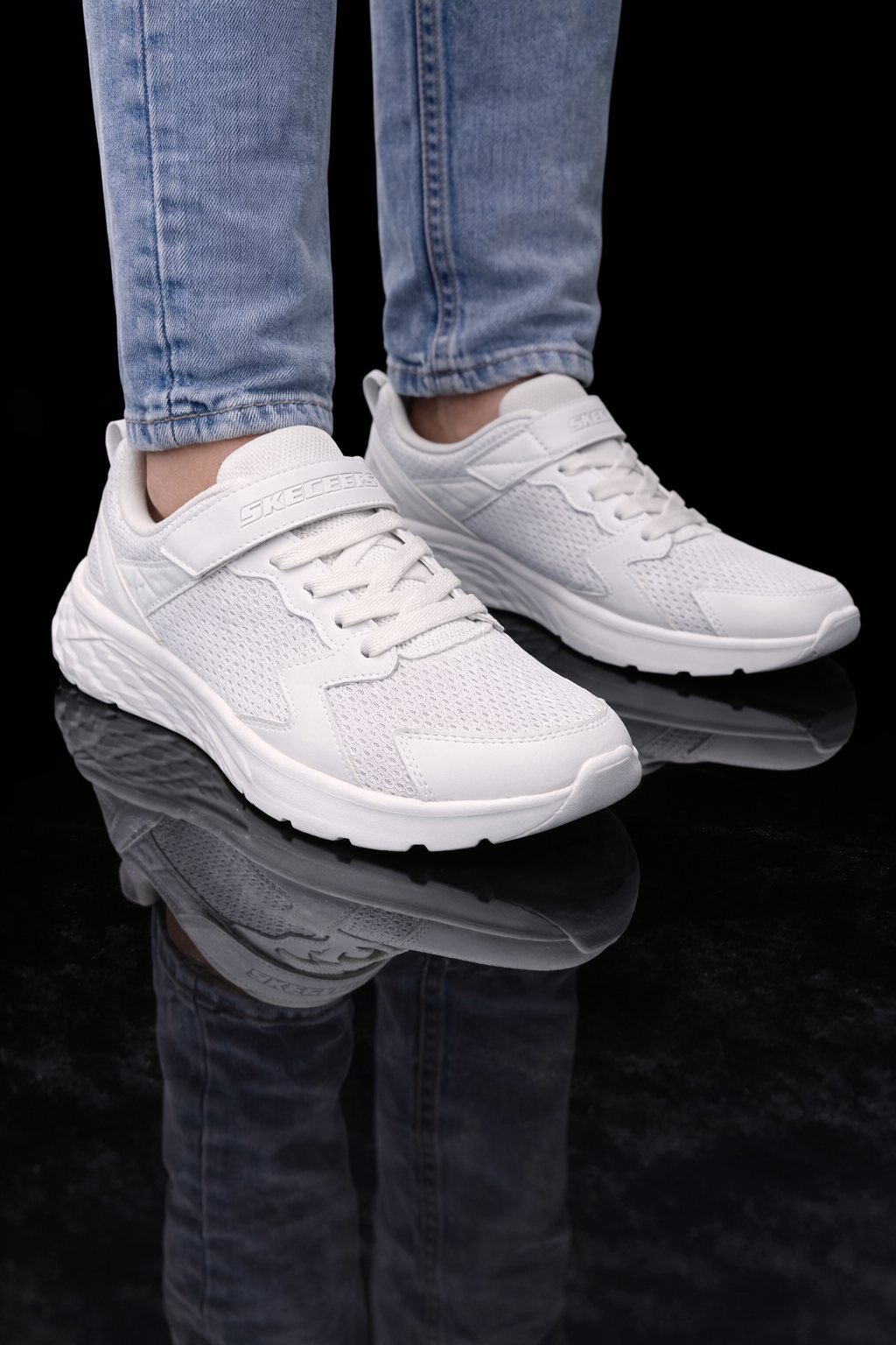 Skechers: Boys Pinkish-white