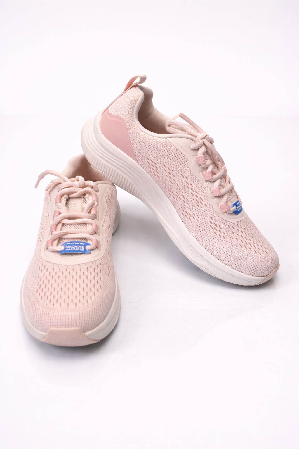 Skechers: Hot peach