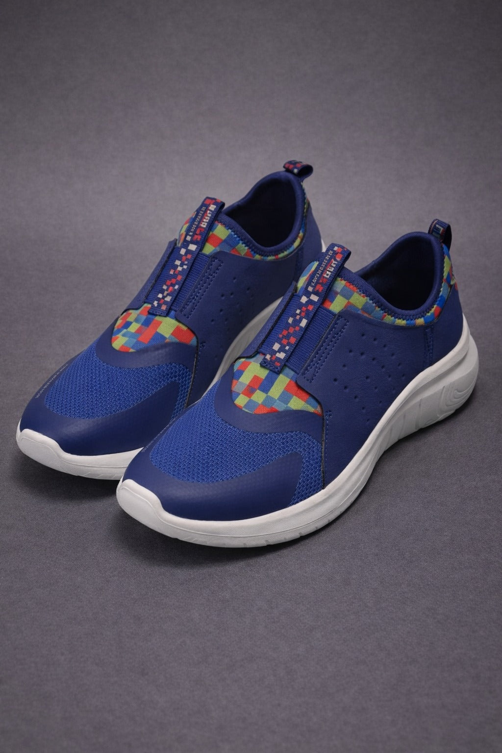 Skechers: Girls deep blue