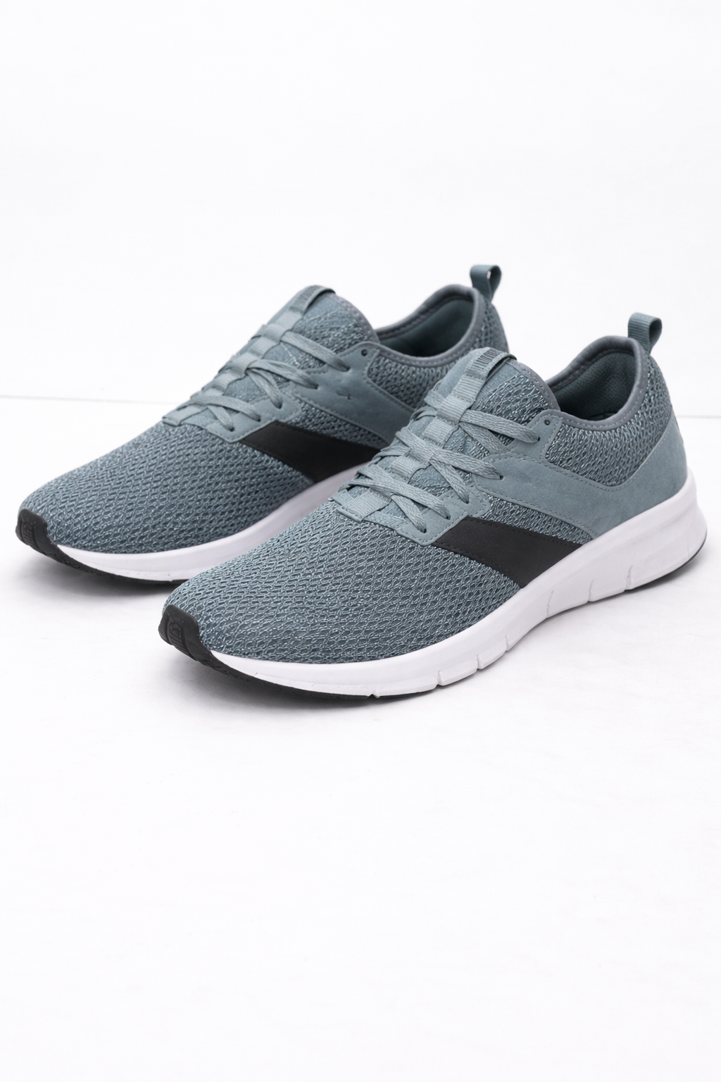Puma: Grey Geometric pattern