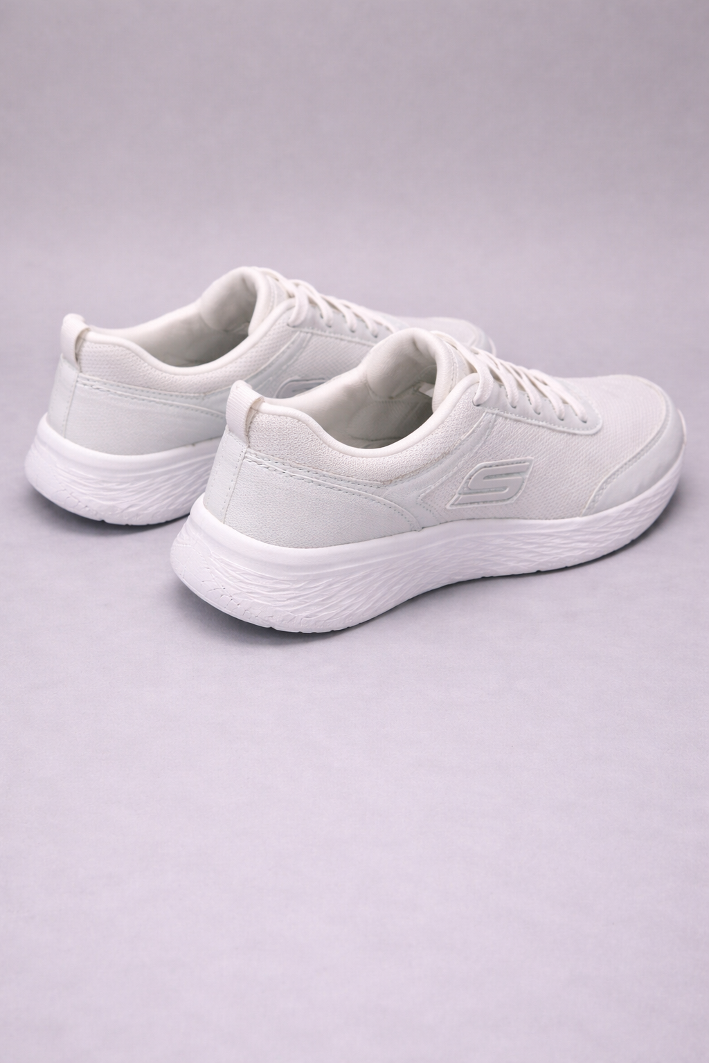 Skechers: Boys hot white