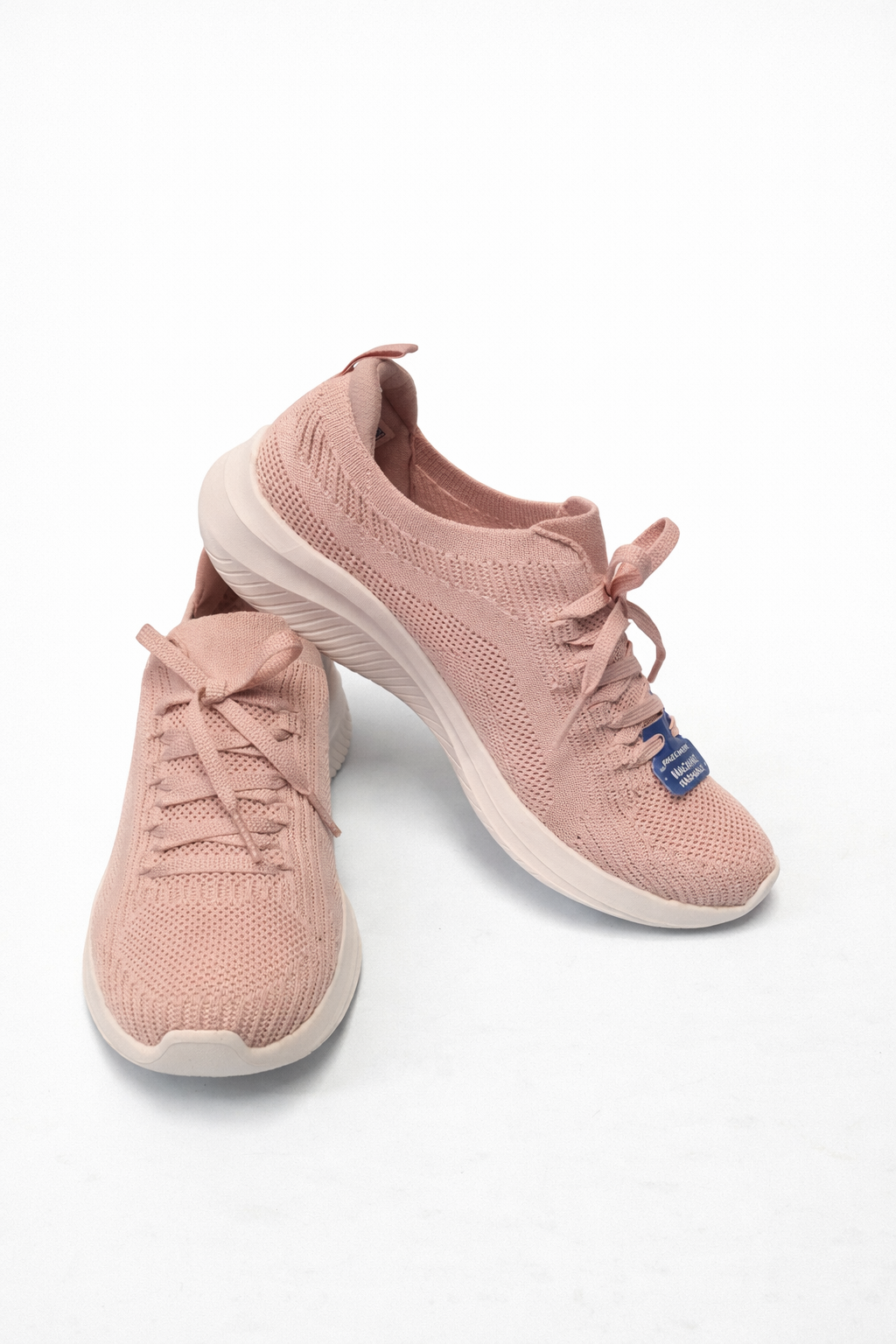 Skechers: Blush pink