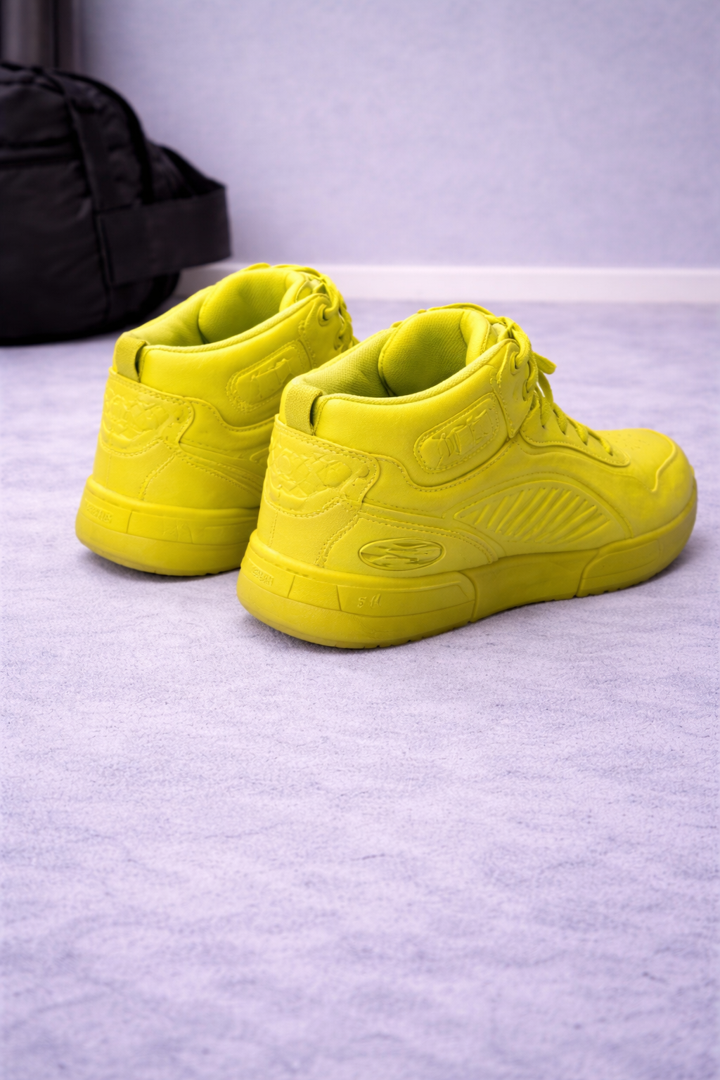 Skechers: Boys lemon shade